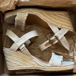 Lucky Brand Wedge Sandals